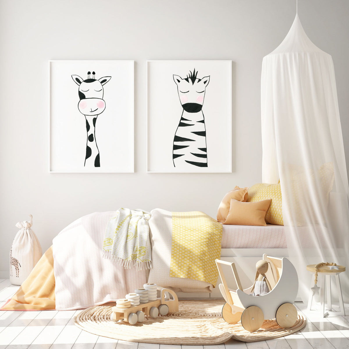 Black & White Giraffe - Safari Animals Nursery - The Small Art Project