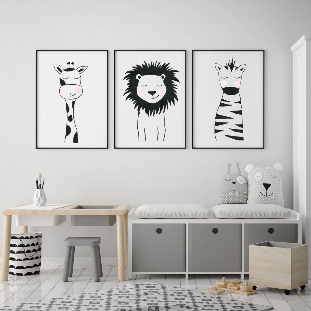 Black &amp; White Giraffe - Safari Animals Nursery - The Small Art Project